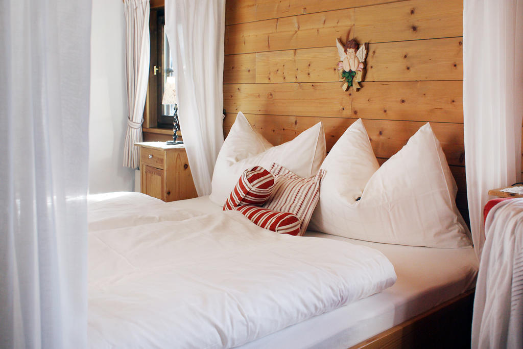 Hotel Fahrnberger Göstling an der Ybbs Oda fotoğraf