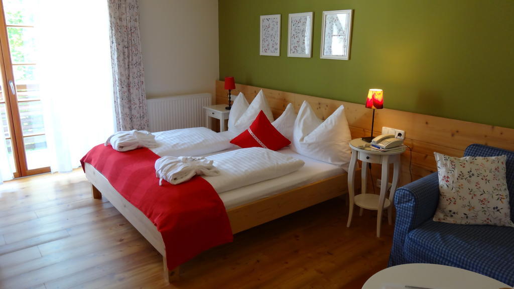 Hotel Fahrnberger Göstling an der Ybbs Oda fotoğraf